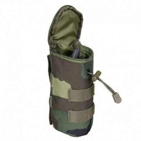 Poche tactique camouflage woodland pour pot de billes airsoft avec système molle de la marque 101 Inc (359800)