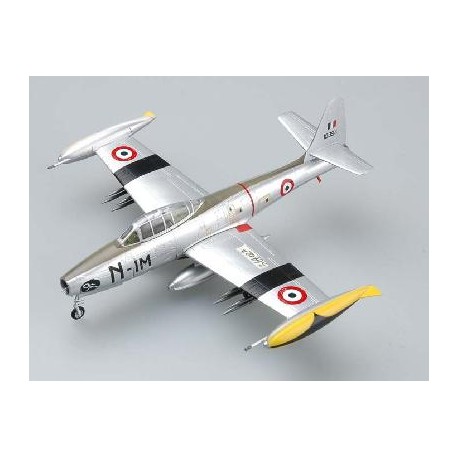 Miniature – F-84G Thunderjet Français de 1952 (à l’échelle 1/72) de la marque Easy model (36802)